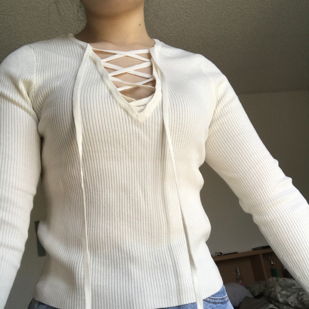 H&M sweater - Picture 2 of 3